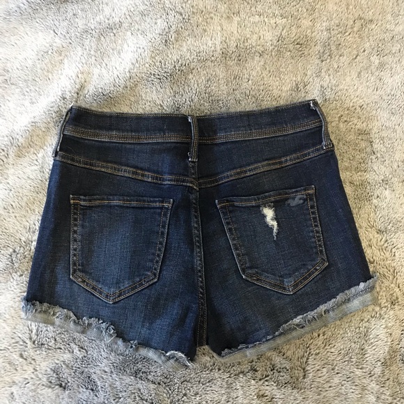 Hollister High Rise Short-Short - Picture 2 of 2